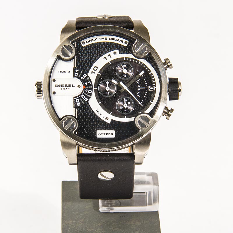  Shop Authentic Diesel Little Daddy Black Dial Black Leather Strap Watch For Men - DZ7256 - Luxxuri