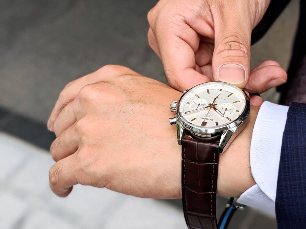  Shop Authentic Tag Heuer Carrera Chronograph White Dial Brown Leather Strap Watch for Men - CBN2013.FC6483 - Luxxuri
