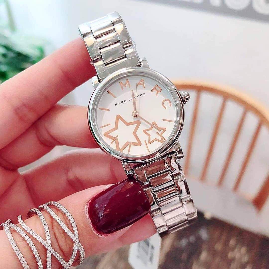  Shop Authentic Marc Jacobs Classic White Dial Silver Steel Strap Watch for Women - MJ3591 - Luxxuri
