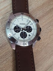  Shop Authentic Fossil Retro Traveler Chronograph White Dial Brown Leather Strap Watch for Men - CH2886 - Luxxuri