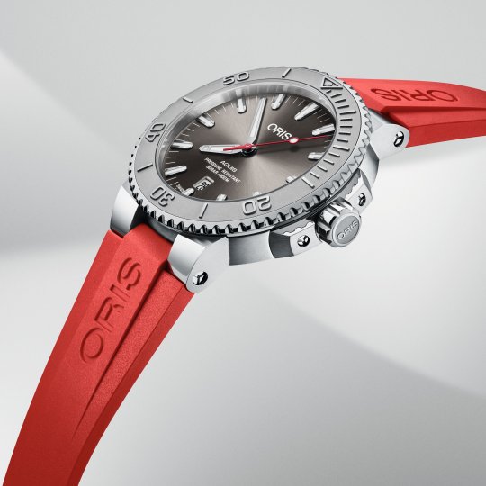  Shop Authentic Oris Aquis Date Relief Grey Dial Red Rubber Strap Watch for Men - 0173377304153-0742466EB - Luxxuri