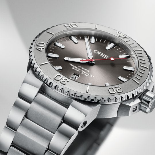  Shop Authentic Oris Aquis Date Relief Grey Dial Silver Steel Strap Watch for Men - 0173377304153-0782405PEB - Luxxuri