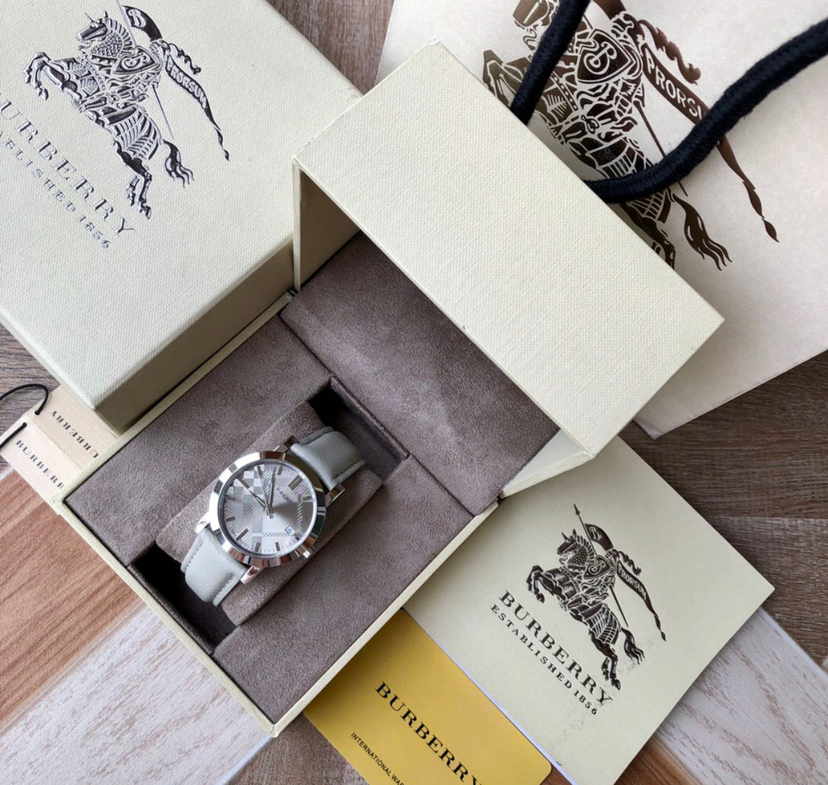  Shop Authentic Burberry Heritage Grey Dial Beige Leather Strap Unisex Watch - BU1754 - Luxxuri