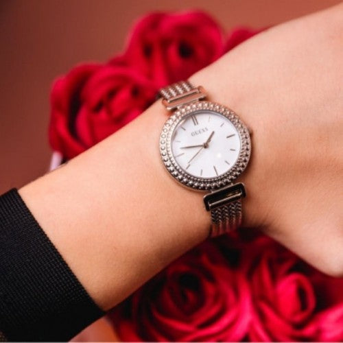  Shop Authentic Guess Monroe Silver Dial Rose Gold Steel Strap Watch For Women - W1152L3 - Luxxuri