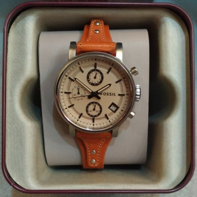  Shop Authentic Fossil Original Boyfriend Sport Chronograph Beige Dial Brown Leather Strap Watch for Women - ES4046 - Luxxuri