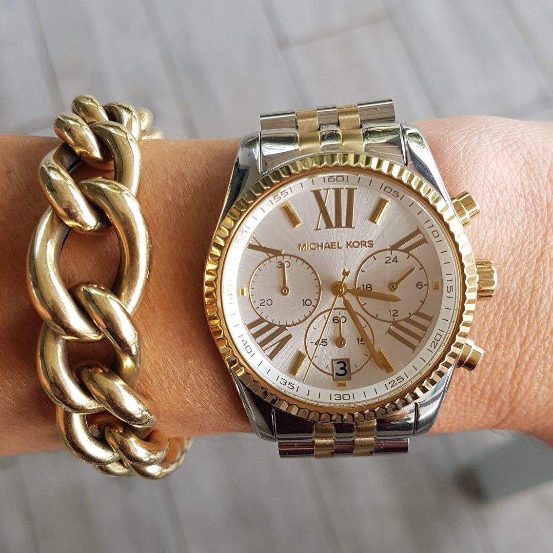  Shop Authentic Michael Kors Lexington Silver Dial Two Tone Steel Strap Watch for Women - MK5955 - Luxxuri