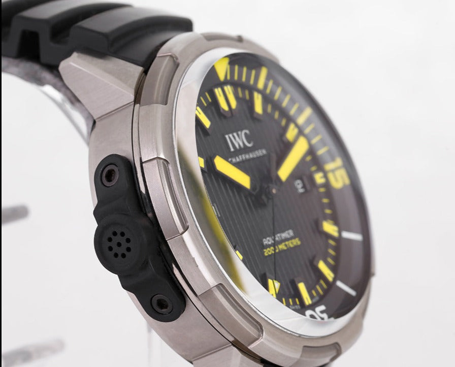  Shop Authentic IWC Aquatimer Automatic 2000 Black Dial Black Rubber Strap Watch for Men - IW358001 - Luxxuri