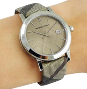  Shop Authentic Burberry The City Nova Beige Dial Grey Leather Strap Watch for Women - BU9023 - Luxxuri