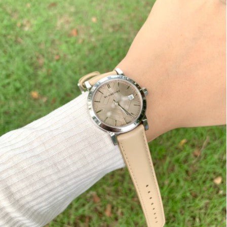  Shop Authentic Burberry The City Beige Dial Beige Leather Strap Watch for Women - BU9107 - Luxxuri