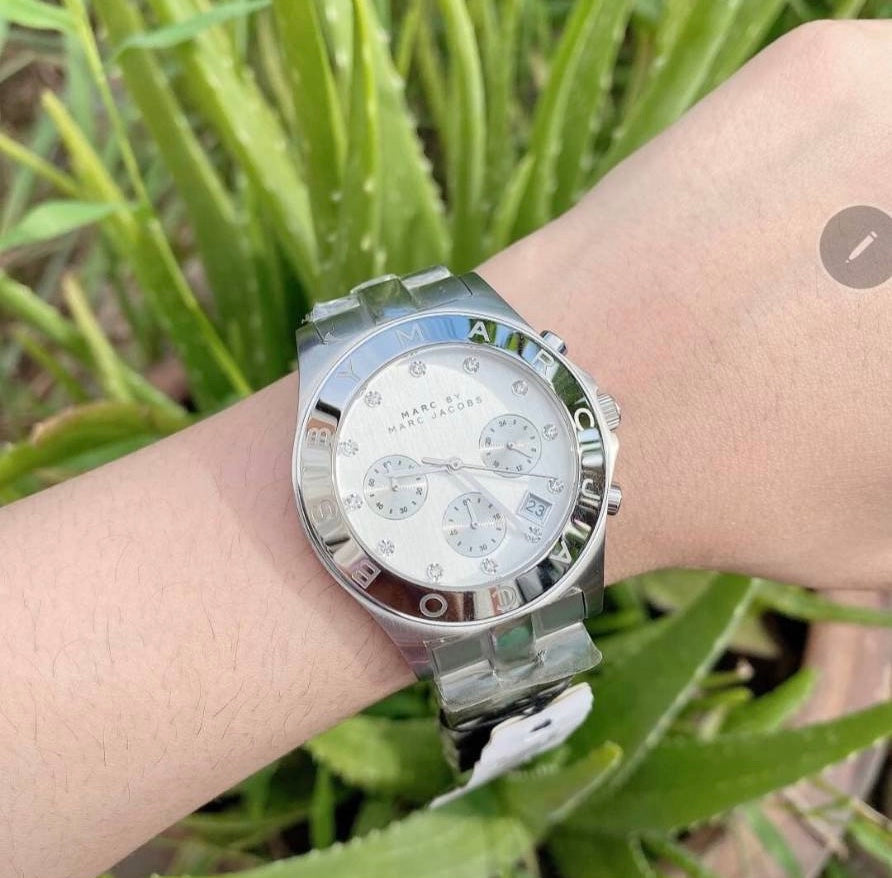  Shop Authentic Marc Jacobs Blade White Dial SIlver Steel Strap Watch for Women - MBM3100 - Luxxuri