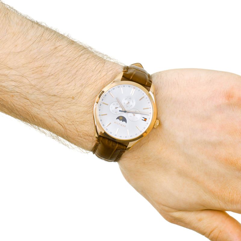  Shop Authentic Tommy Hilfiger Oliver Chronograph White Dial Brown Leather Strap Watch for Men - 1791306 - Luxxuri