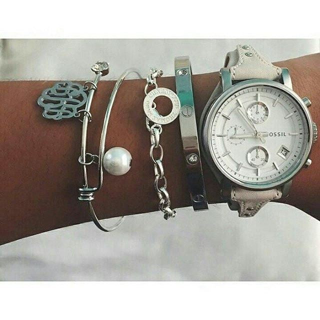  Shop Authentic Fossil Boyfriend White Dial Beige Leather Strap Watch for Women - ES3811 - Luxxuri
