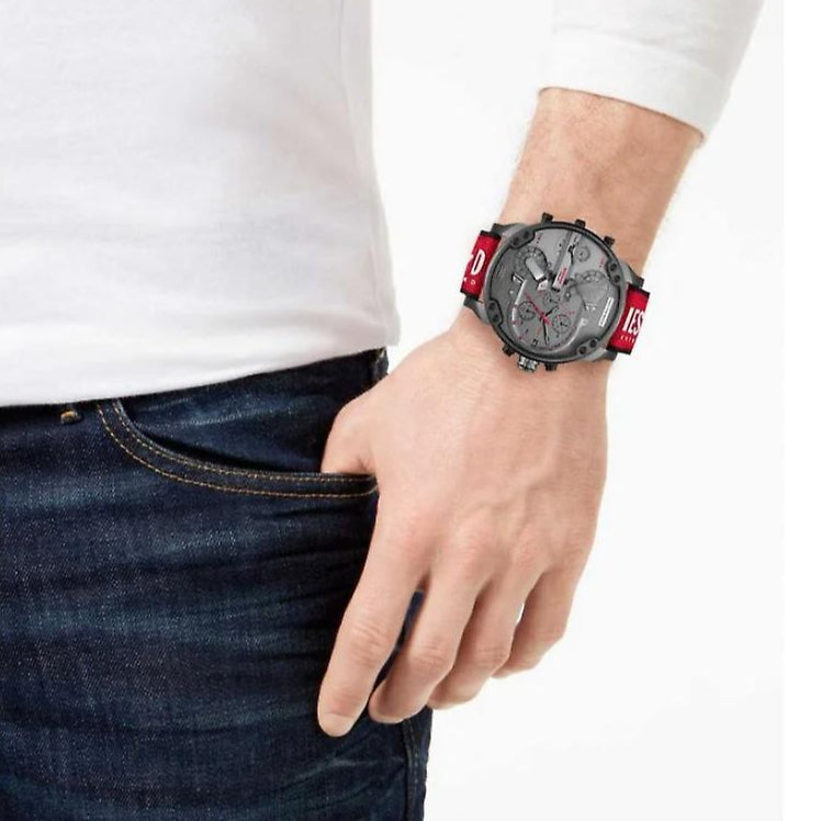  Shop Authentic Diesel Mr Daddy 2.0 Chronograph Grey Dial Red Rubber Strap Watch For Men - DZ7423 - Luxxuri