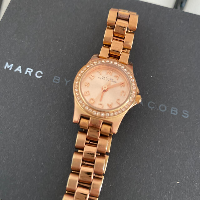  Shop Authentic Marc Jacobs Henry Rose Gold Dial Rose Gold Steel Strap Watch for Women - MBM3278 - Luxxuri