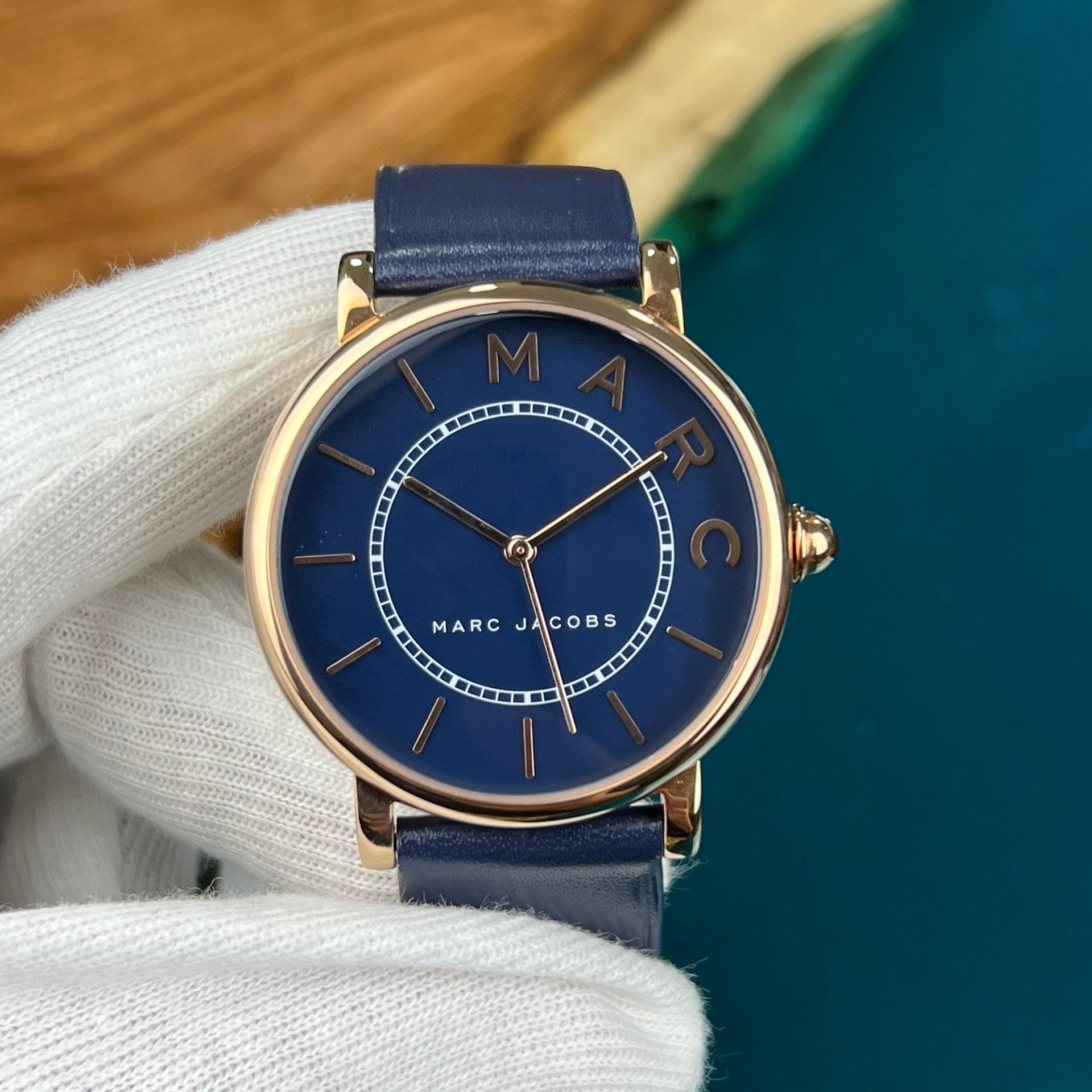  Shop Authentic Marc Jacobs Roxy Navy Blue Dial Blue Leather Strap Watch for Women - MJ1534 - Luxxuri