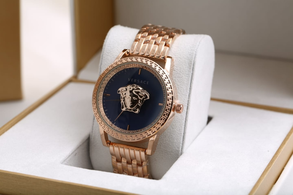 Shop Authentic Versace Palazzo Empire Black Dial Rose Gold Steel Strap Watch for Men - VERD00718 - Luxxuri