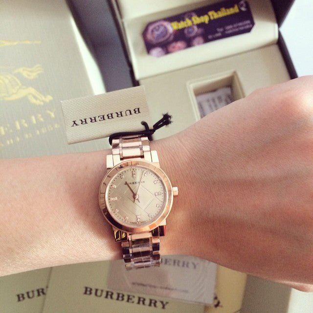  Shop Authentic Burberry Heritage Rose Gold Dial Rose Gold Steel Strap Watch for Women - BU9215 - Luxxuri
