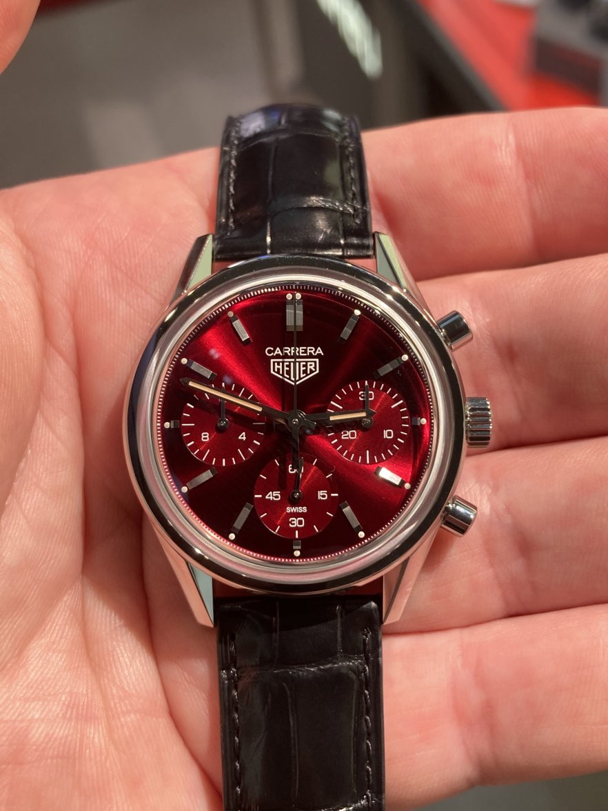  Shop Authentic Tag Heuer Carrera Automatic Chronograph Red Dial Black Leather Strap Watch for Men - CBK221G.FC6479 - Luxxuri