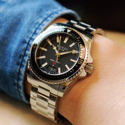  Shop Authentic Gucci Dive Quartz Black Dial Silver Steel Strap Watch For Men - YA136301 - Luxxuri