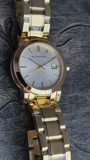  Shop Authentic Burberry The City White Dial Gold Steel Strap Watch for Women - BU9103 - Luxxuri