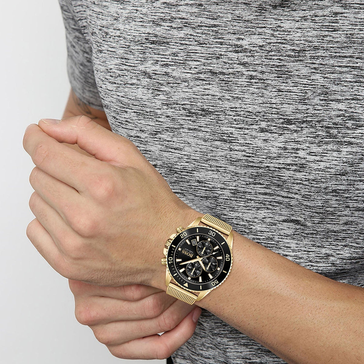  Shop Authentic Hugo Boss Admiral Chronograph Black Dial Gold Mesh Bracelet Watch for Men - 1513906 - Luxxuri
