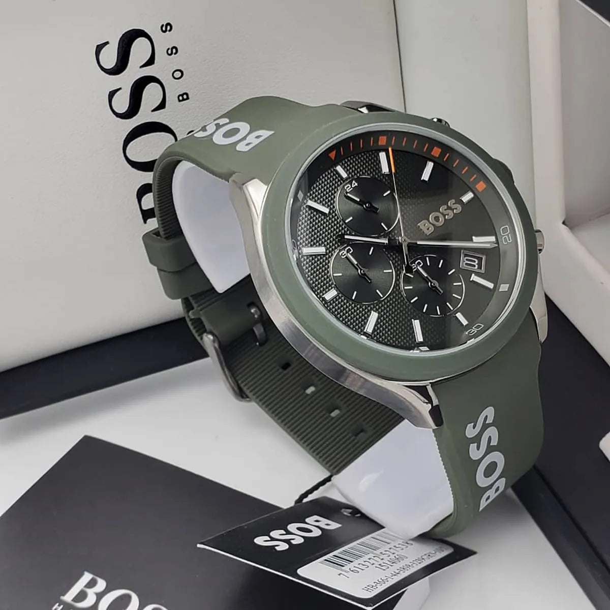  Shop Authentic Hugo Boss Velocity Chronograph Green Dial Green Rubber Strap Watch For Men - 1514060 - Luxxuri