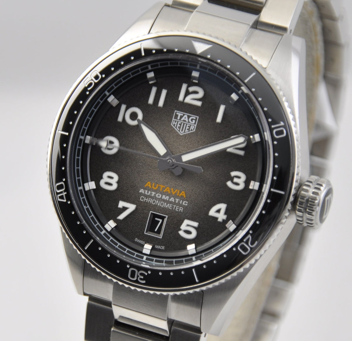  Shop Authentic Tag Heuer Autavia Grey Dial Watch for Men - WBE5114.EB0173 - Luxxuri