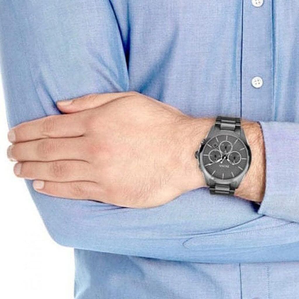  Shop Authentic Hugo Boss Classic Grey Dial Grey Steel Strap Watch for Men - 1513364 - Luxxuri