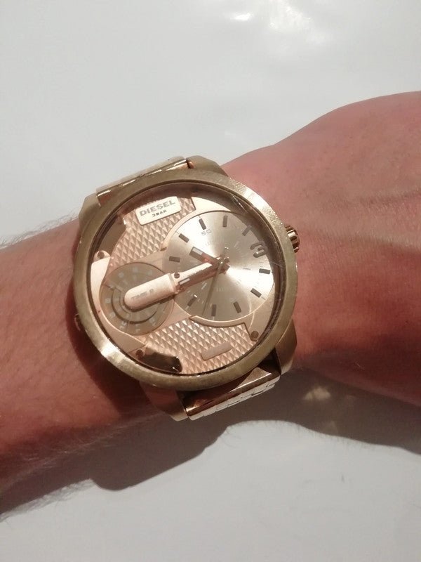  Shop Authentic Diesel Mini Daddy Rose Gold Dial Rose Gold Steel Strap Watch For Men - DZ7318 - Luxxuri