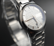  Shop Authentic Gucci G Timeless Silver Dial Silver Steel Strap Watch For Women - YA126523 - Luxxuri