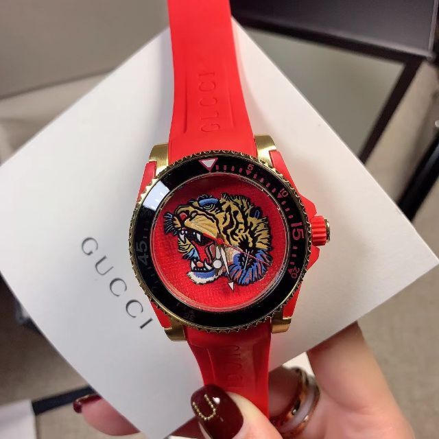  Shop Authentic Gucci Dive Quartz Red Dial Red Rubber Strap Watch For Men - YA136315 - Luxxuri