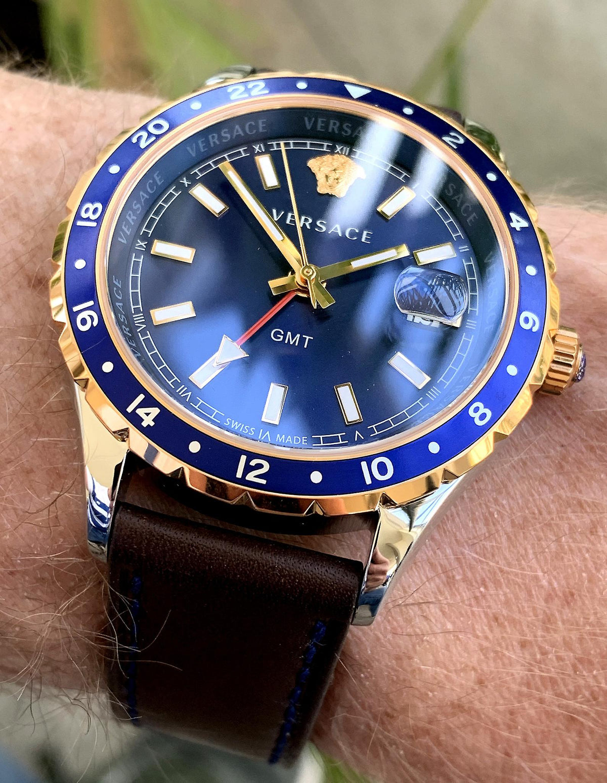  Shop Authentic Versace Hellenyium GMT Blue Dial Brown Leather Strap Watch for Men - V11080017 - Luxxuri