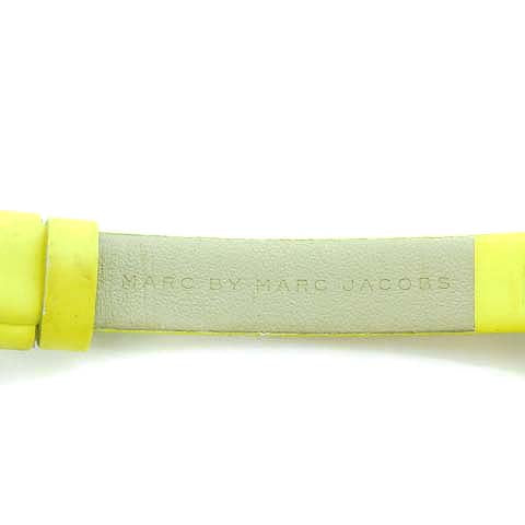  Shop Authentic Marc Jacobs Henry White Dial Neon Yellow Rubber Strap Watch for Women - MBM1235 - Luxxuri