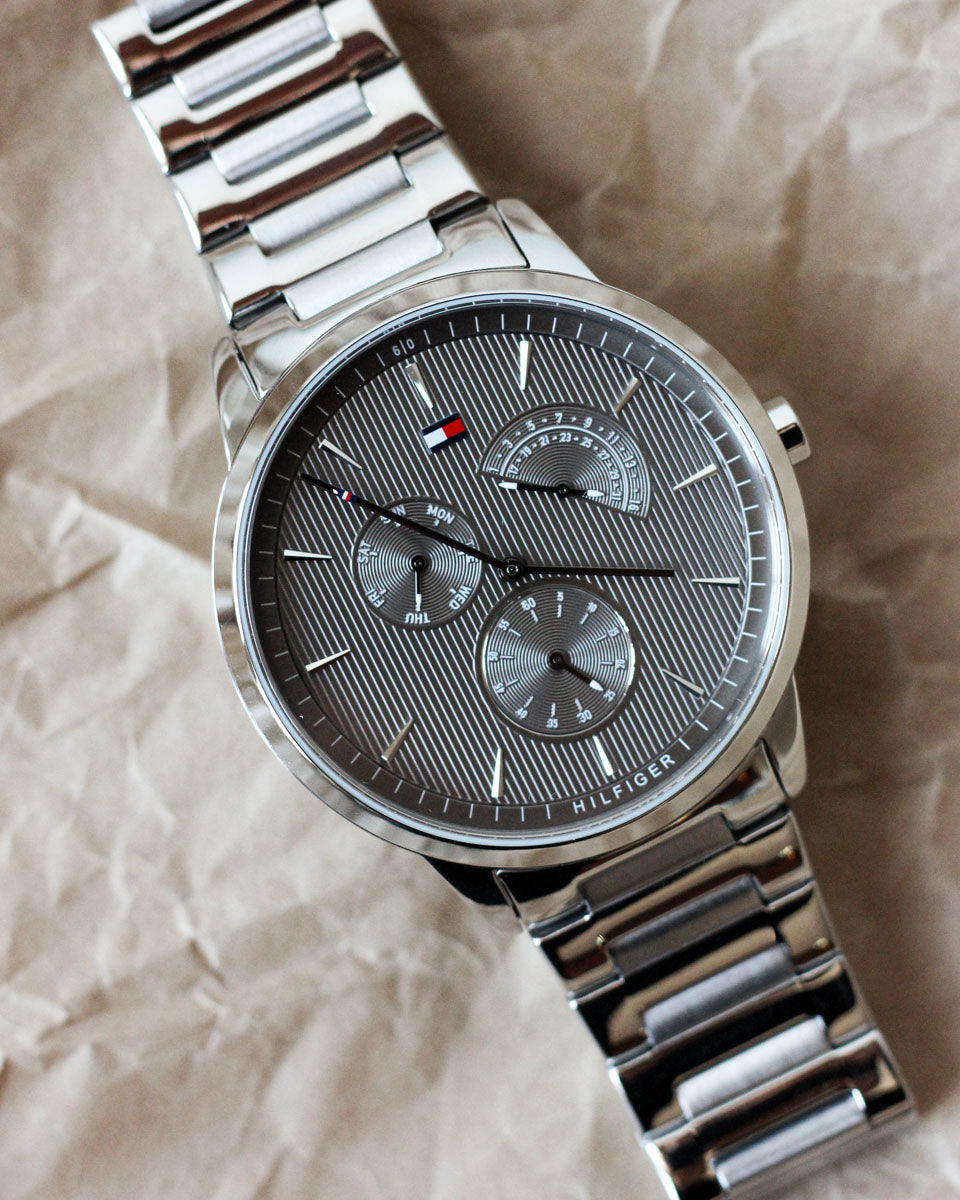  Shop Authentic Tommy Hilfiger Brad Chronograph Quartz Grey Dial Silver Steel Strap Watch For Men - 1710385 - Luxxuri