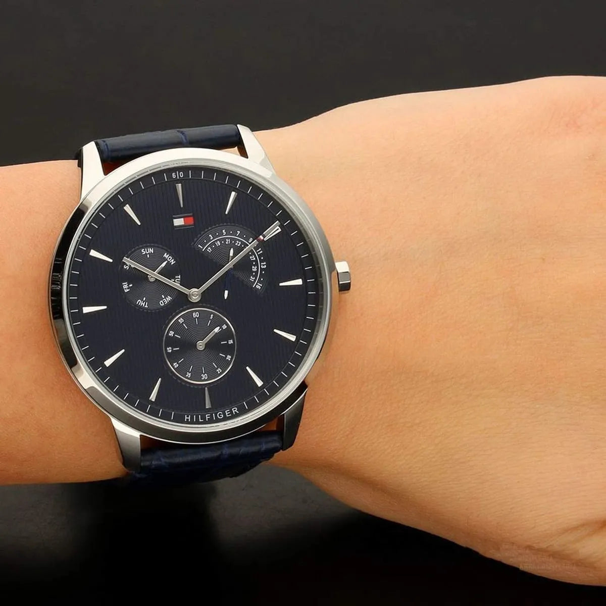  Shop Authentic Tommy Hilfiger Brad Chronograph Quartz Blue Dial Blue Leather Strap Watch For Men - 1710387 - Luxxuri