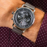  Shop Authentic Tommy Hilfiger Evan Grey Dial Silver Mesh Bracelet Watch for Men - 1710396 - Luxxuri