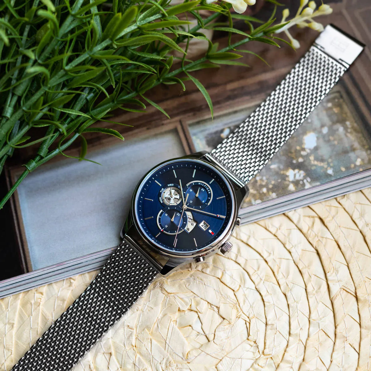  Shop Authentic Tommy Hilfiger Weston Chronograph Blue Dial Silver Mesh Bracelet Watch For Men - 1710504 - Luxxuri