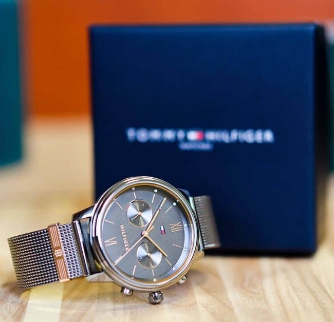  Shop Authentic Tommy Hilfiger Blake Quartz Grey Dial Silver Mesh Bracelet Watch for Men - 1782304 - Luxxuri