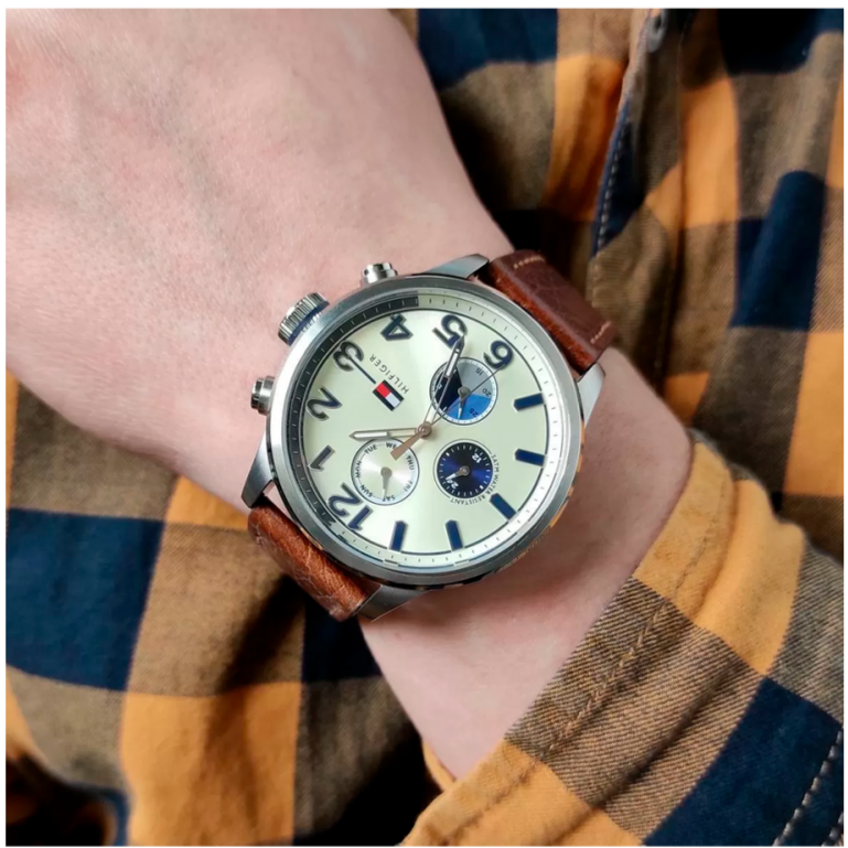  Shop Authentic Tommy Hilfiger Jackson Multi-Function Silver Dial Brown Leather Strap Watch for Men - 1791239 - Luxxuri
