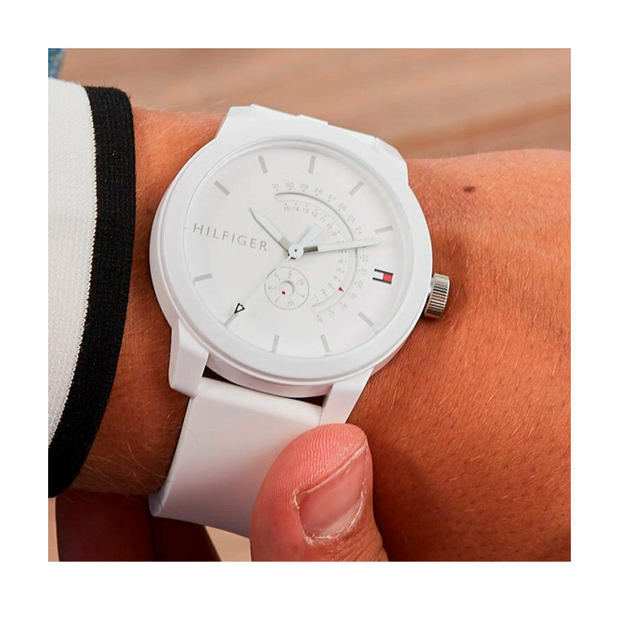  Shop Authentic Tommy Hilfiger Denim Analog White Dial White Rubber Strap Watch for Men - 1791481 - Luxxuri