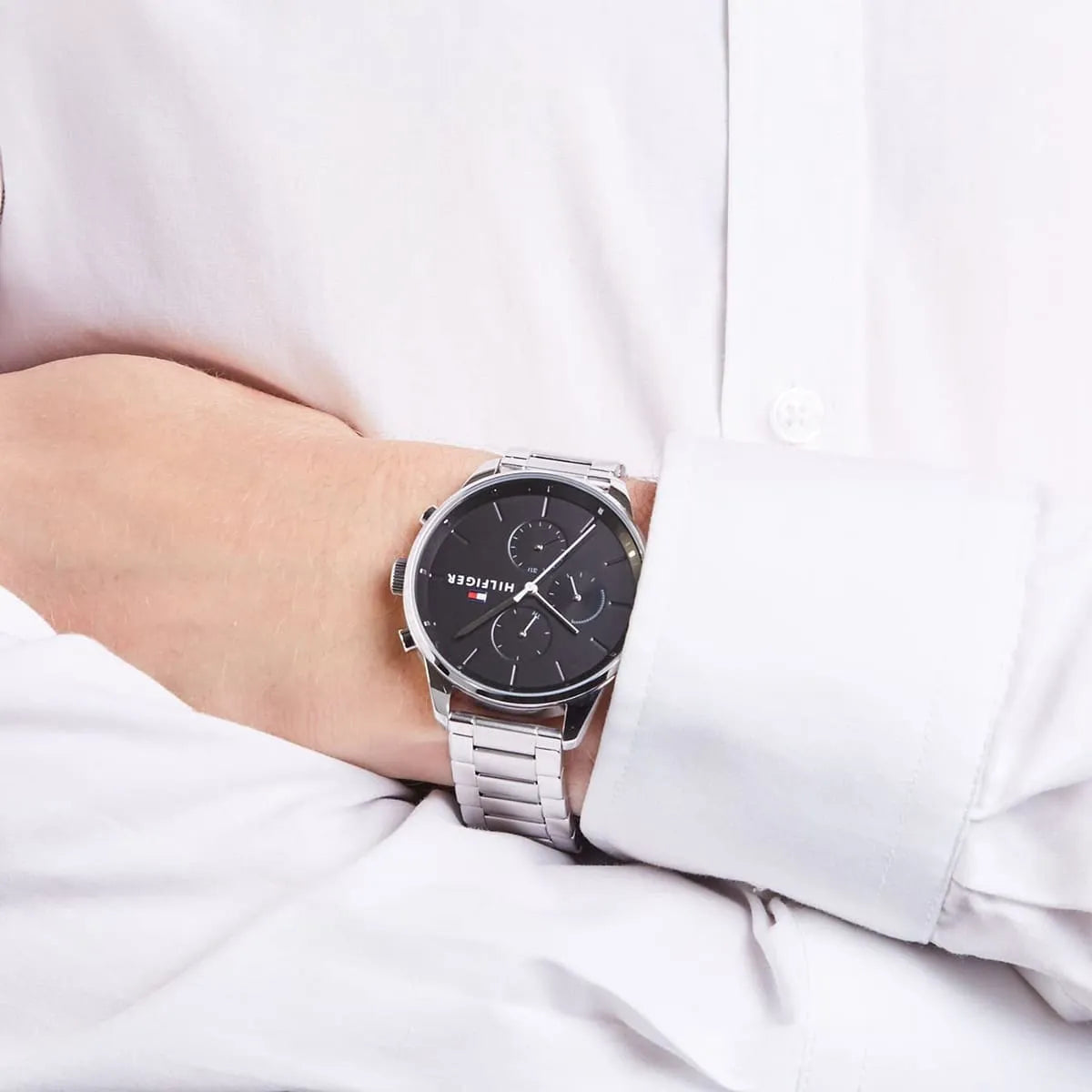  Shop Authentic Tommy Hilfiger Chase Quartz Black Dial Silver Steel Strap Watch For Men - 1791485 - Luxxuri