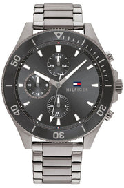  Shop Authentic Tommy Hilfiger Larson Chronograph Grey Dial Silver Steel Strap Watch For Men - 1791918 - Luxxuri