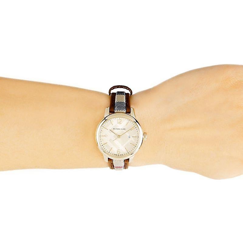  Shop Authentic Burberry The Classic Gold Dial Brown Leather Strap Watch for Women - BU10114 - Luxxuri