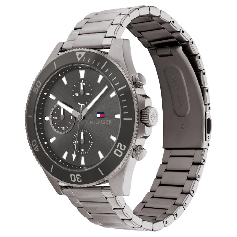  Shop Authentic Tommy Hilfiger Larson Chronograph Grey Dial Silver Steel Strap Watch For Men - 1791918 - Luxxuri