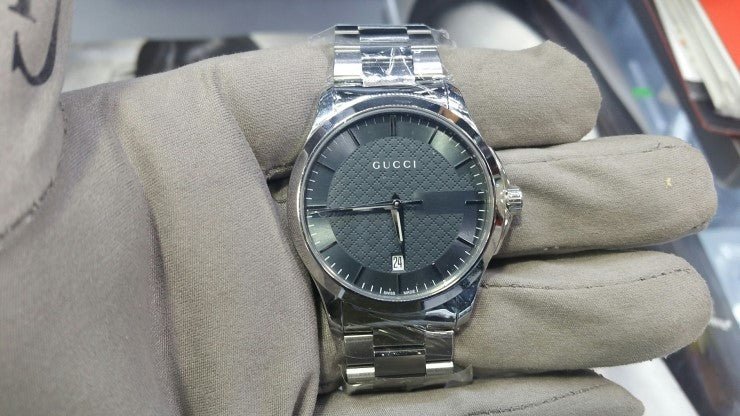  Shop Authentic Gucci G Timeless Grey Dial Silver Steel Strap Watch For Men - YA126441 - Luxxuri
