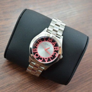  Shop Authentic Marc Jacobs Henry Silver Dial Silver Steel Strap Watch for Women - MBM3294 - Luxxuri