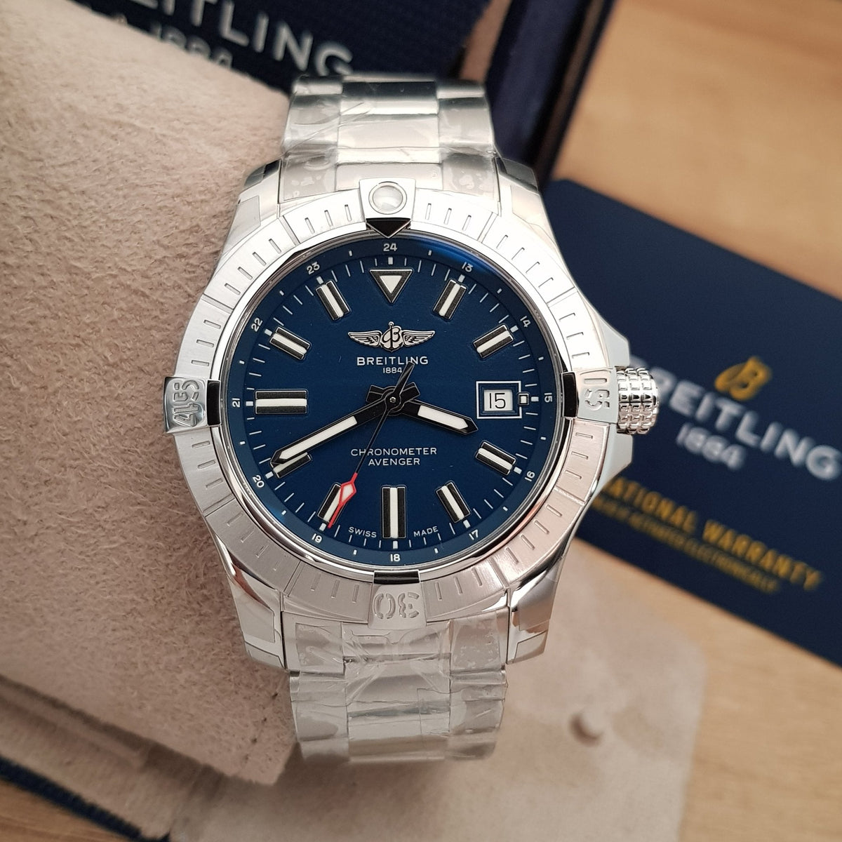  Shop Authentic Breitling Avenger Automatic 43mm Blue Dial Silver Steel Strap Watch for Men - A17318101C1A1 - Luxxuri