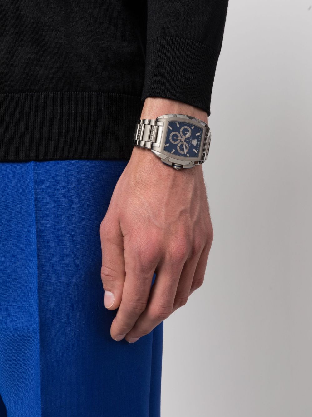  Shop Authentic Versace Dominus Chronograph Blue Dial Silver Steel Strap Watch For Men - VE6H00423 - Luxxuri