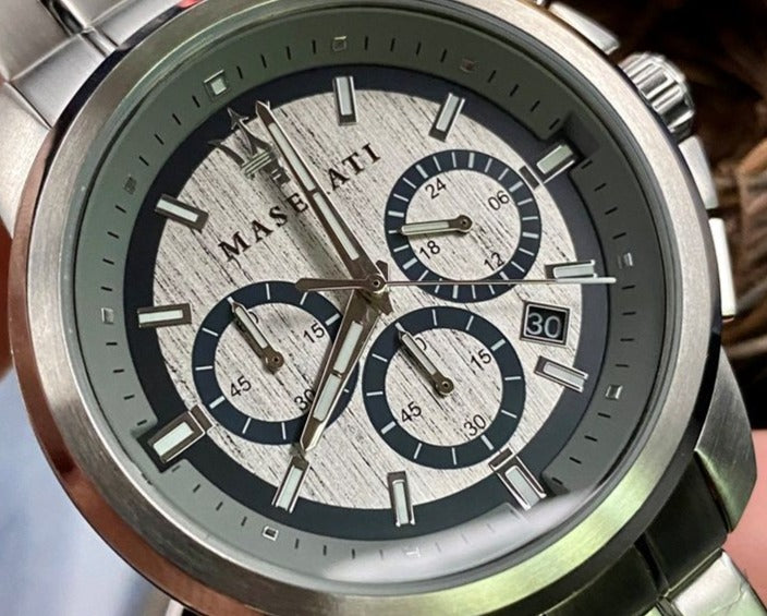  Shop Authentic Maserati Successo Chronograph Silver Dial Silver Steel Strap Watch For Men - R8873621006 - Luxxuri