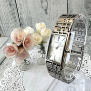  Shop Authentic Burberry Heritage Quartz White Dial Silver Steel Strap Watch For Women - BU9600 - Luxxuri